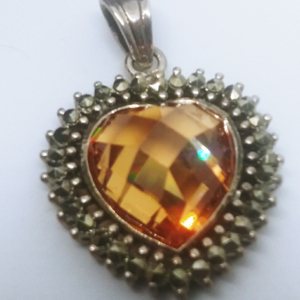 ⭐ Host pick⭐Vtg. Sterling silver heart pendant